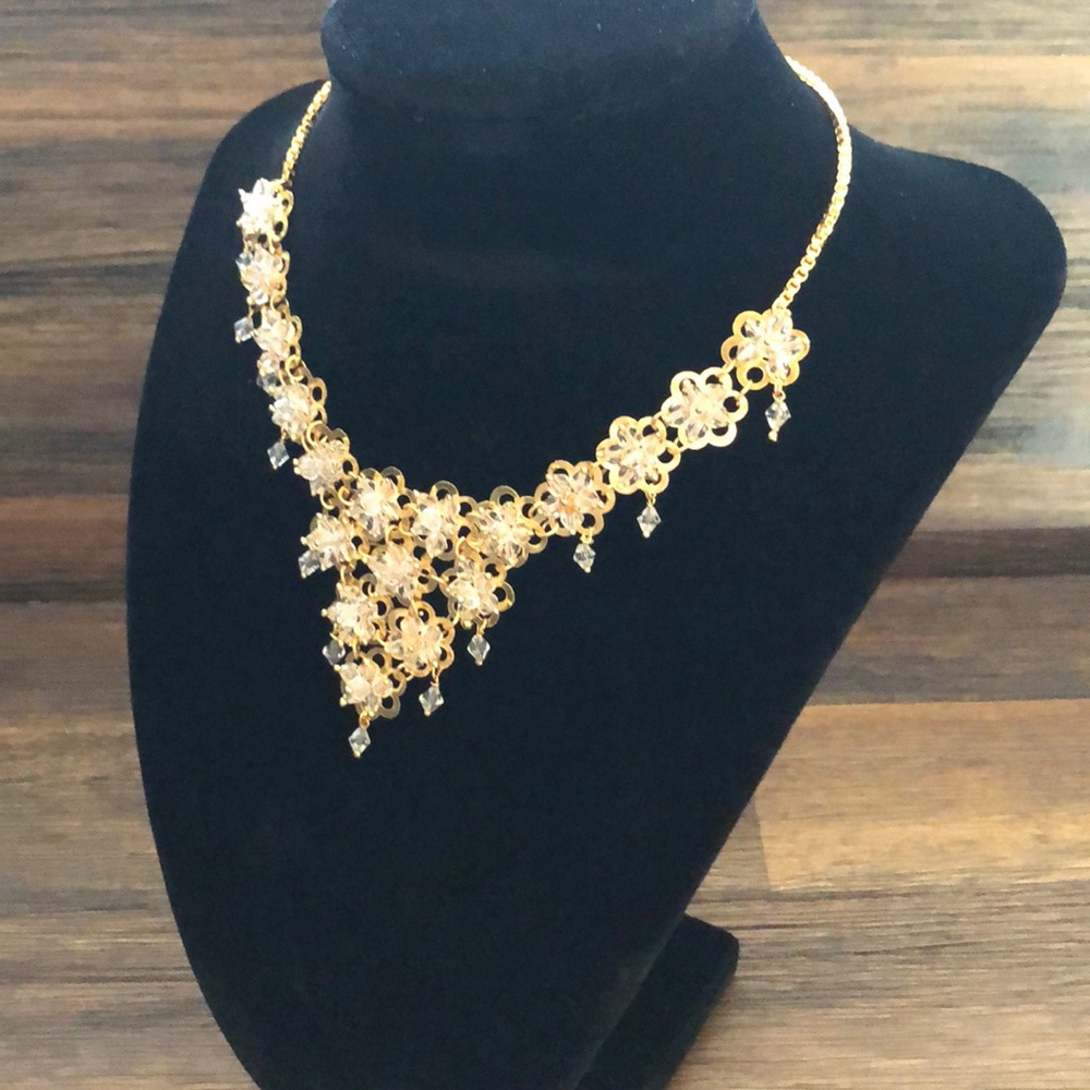 Statement Flowers with Gold detailing